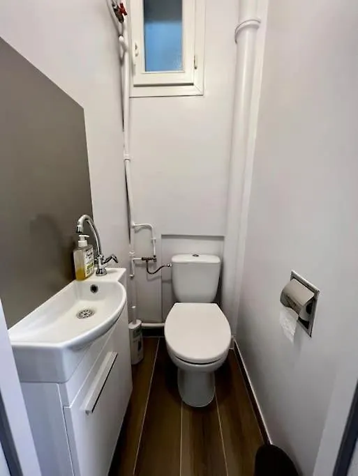 Au Coeur Du Marche Poncelet Et A 2 Pas De L'Arc De Triomphe - Appartement 6 Personnes Et 1 Bebe, Sdb, 2 Wc Paris Apartment