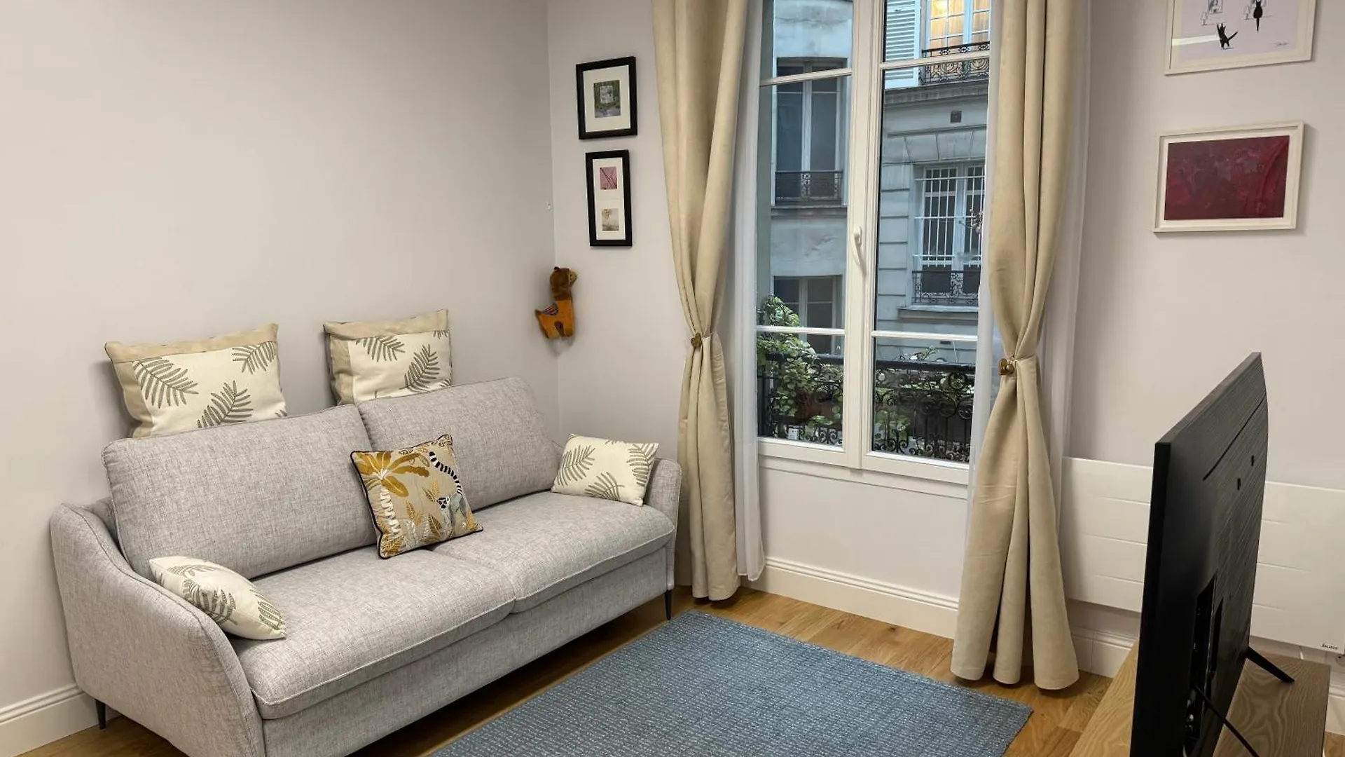 Au Coeur Du Marche Poncelet Et A 2 Pas De L'Arc De Triomphe - Appartement 6 Personnes Et 1 Bebe, Sdb, 2 Wc Paris France