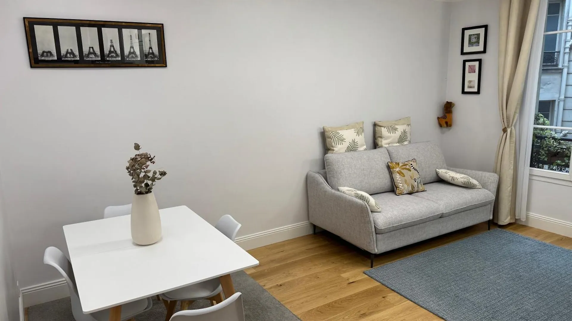 Apartment Au Coeur Du Marche Poncelet Et A 2 Pas De L'Arc De Triomphe - Appartement 6 Personnes Et 1 Bebe, Sdb, 2 Wc Paris
